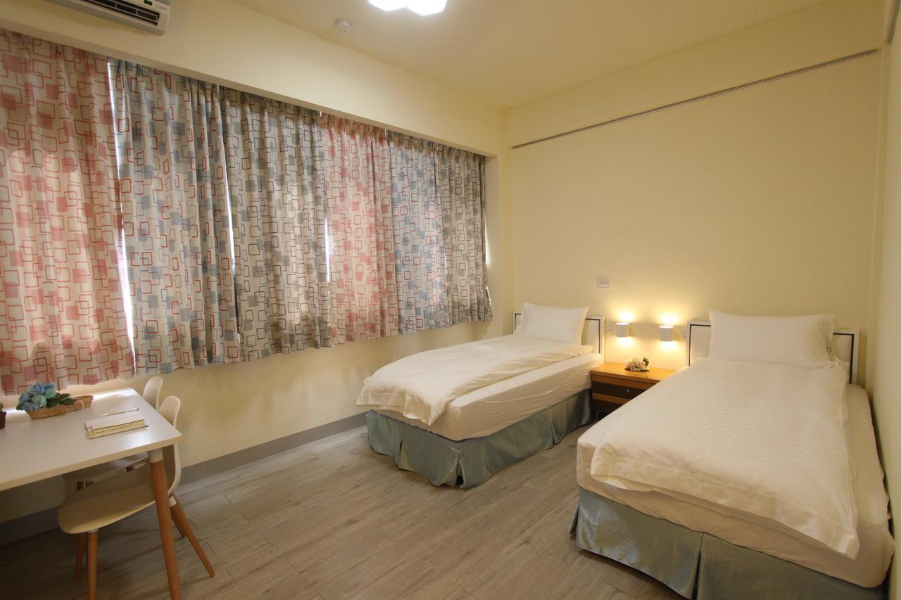 Heyyo Hostel Città di Hualien Esterno foto